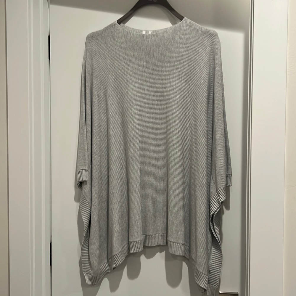 New Lululemon Poncho without tags